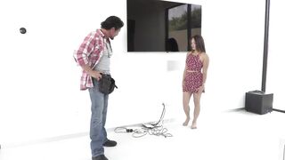 Sara Luvv fucks the cable guy while her husband is out! in HD