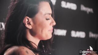 Championship Fight - Kelsi Monore, Eva Angelina | PornMedium.com