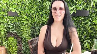 The first date ended with sex. Eva missed the train and got into his bed.