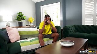 Boobs & Ass Big Like The Moon!