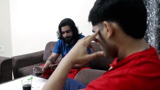 Girl Came to Ask For Help At Night,and Boys Took Advantage of Her