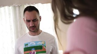 Olivia Madison giantess feet