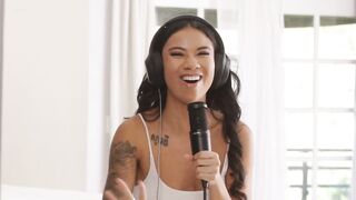 Episode 123 Ameena & Willow - Bellesa Blind Date