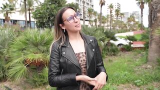 JacquieEtMichelTV - Gigi Max - 28 Is Embarking On A Big Project