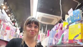 Exploring Tokyo's Crazy Sex Shops! Toy tryout!!